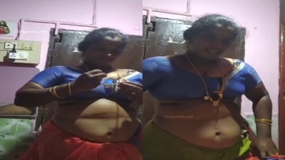Gramathu Nattukattai Aunty Mulaiyil Jacket Anigiraal